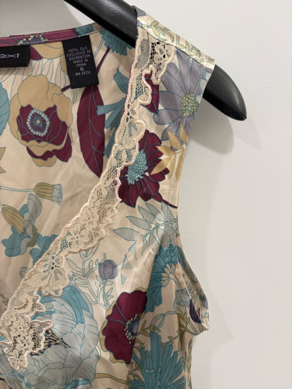 Vintage Y2K Context Cream Floral Lace Trim Silk Sleeveless Top Size 6 - Picture 4 of 10